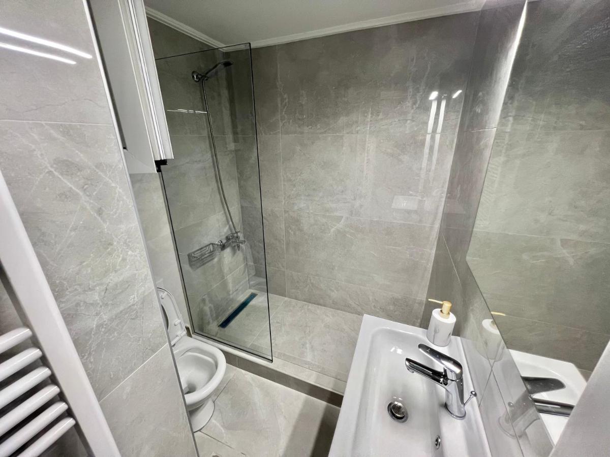 Victoria Grand Palace Apartments Atena Exterior foto